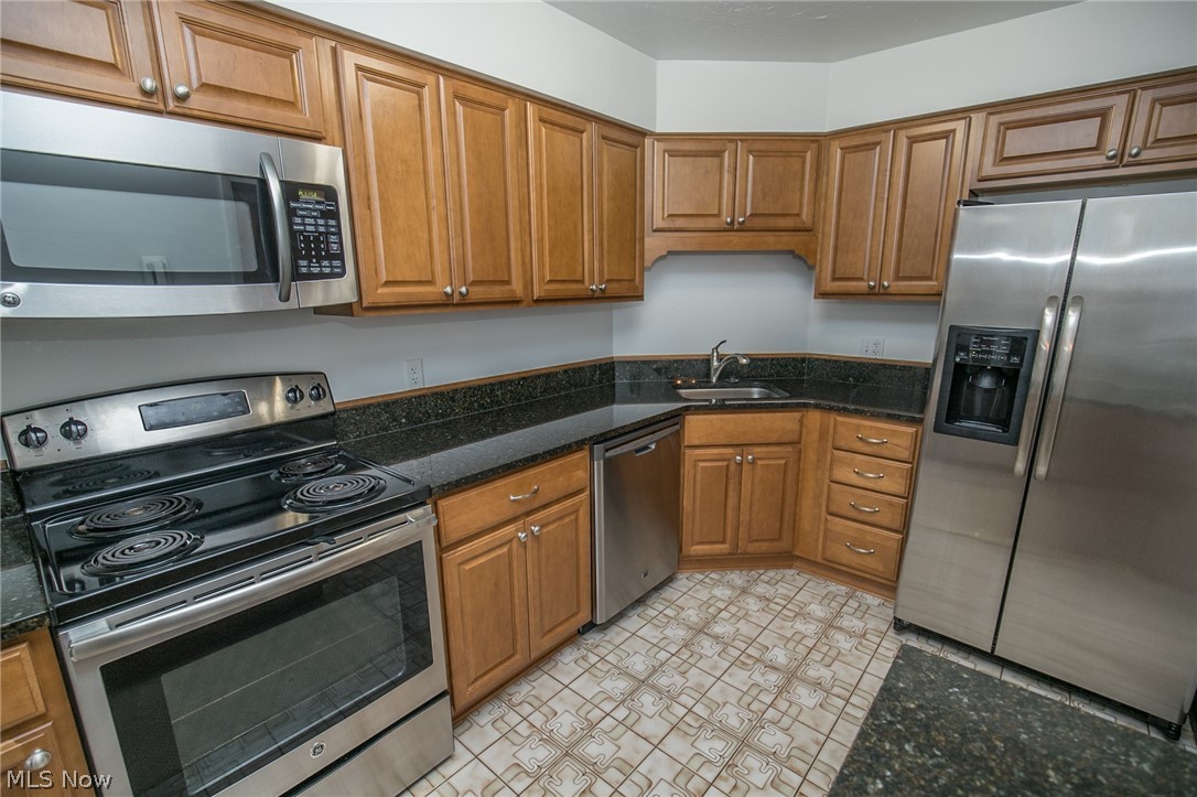 Meridian Condo - Residential