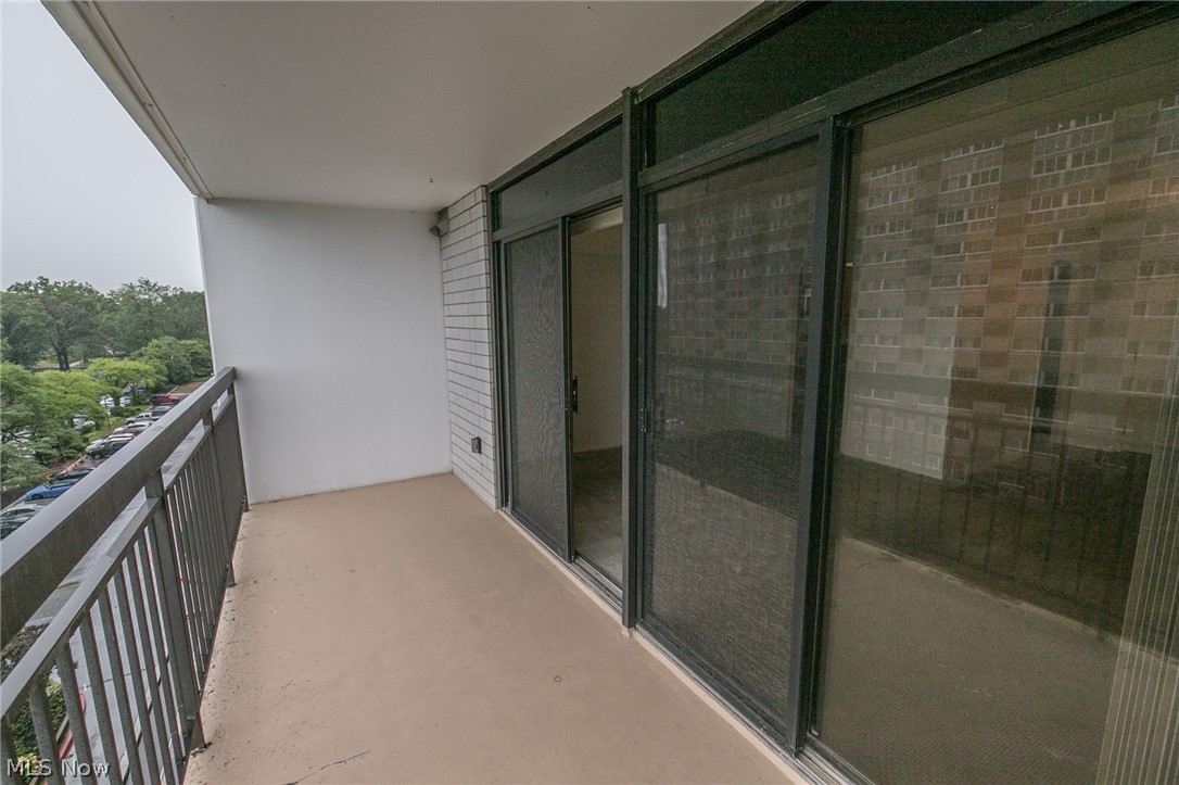 Meridian Condo - Residential