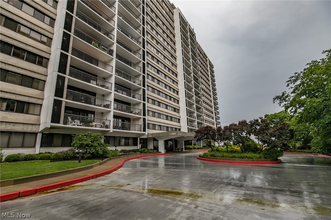 Meridian Condo - Residential