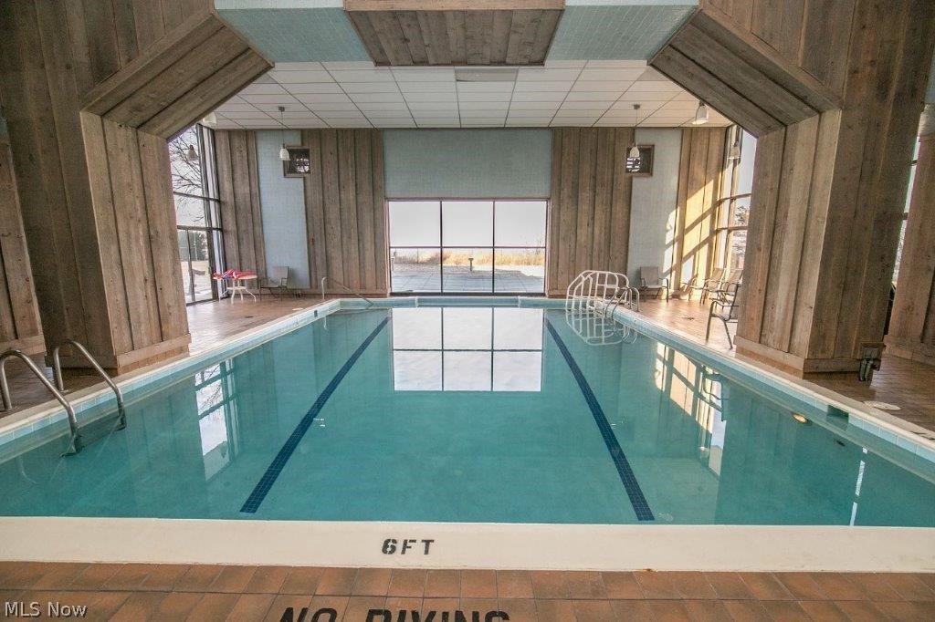 Meridian Condo - Residential