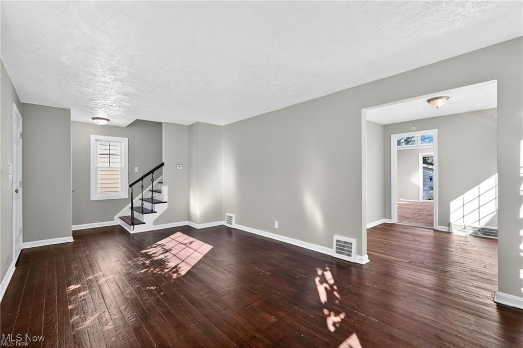 Transit Park 02 - Residential Lease