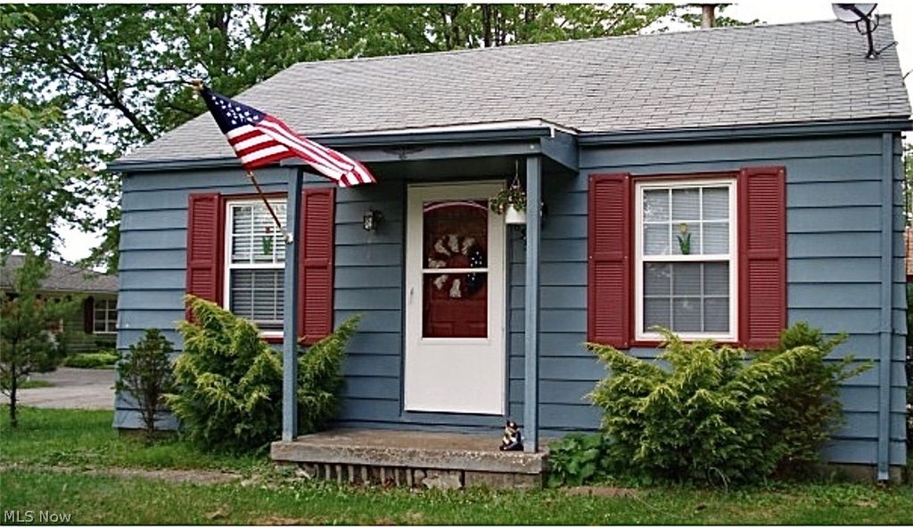 Photo of 6359 Lake Rd West RD, Saybrook, OH 44004 (MLS # 5203131)