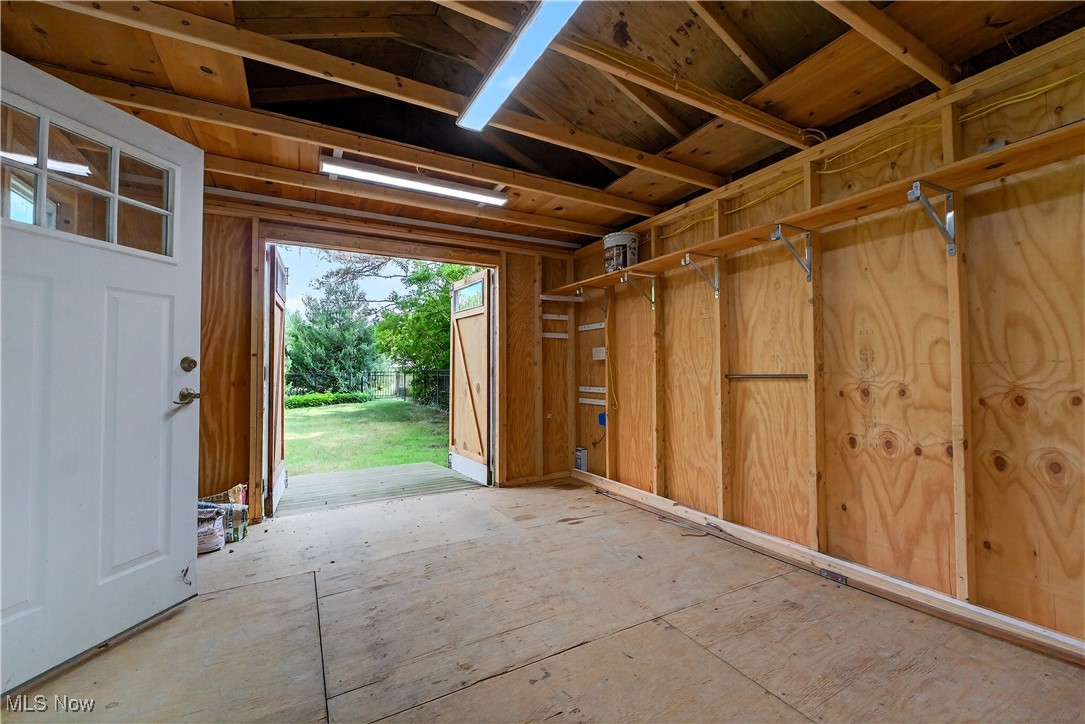 Mayfield Heights, Ohio 44124, United States, 3 Bedrooms Bedrooms, ,2 BathroomsBathrooms,Residential,Pending,181416