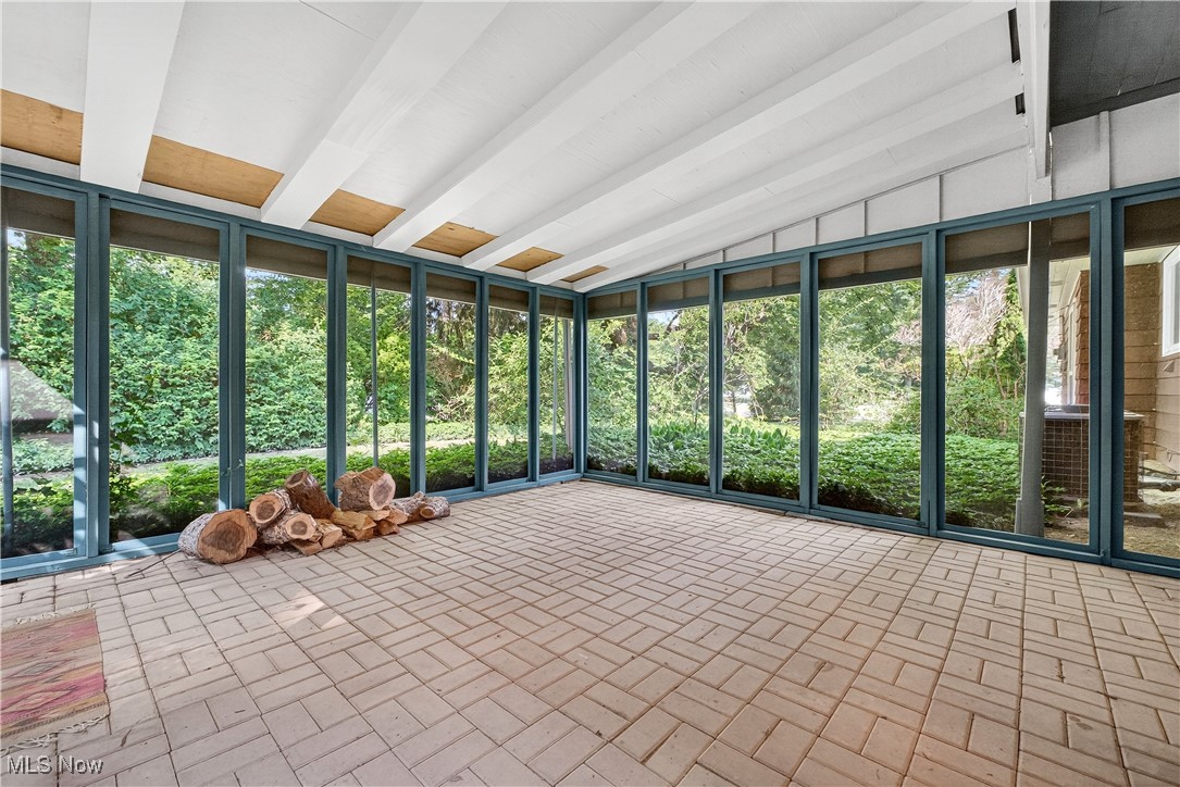 Mayfield Heights, Ohio 44124, United States, 3 Bedrooms Bedrooms, ,2 BathroomsBathrooms,Residential,Pending,181416