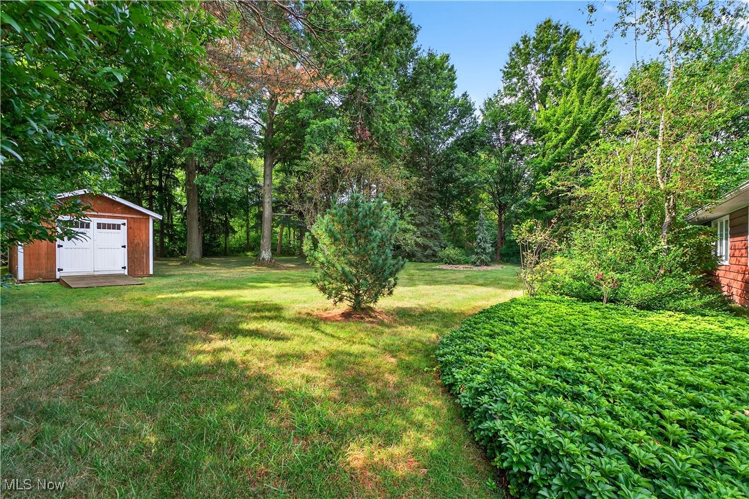 Mayfield Heights, Ohio 44124, United States, 3 Bedrooms Bedrooms, ,2 BathroomsBathrooms,Residential,Pending,181416