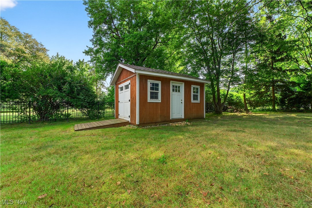 Mayfield Heights, Ohio 44124, United States, 3 Bedrooms Bedrooms, ,2 BathroomsBathrooms,Residential,Pending,181416