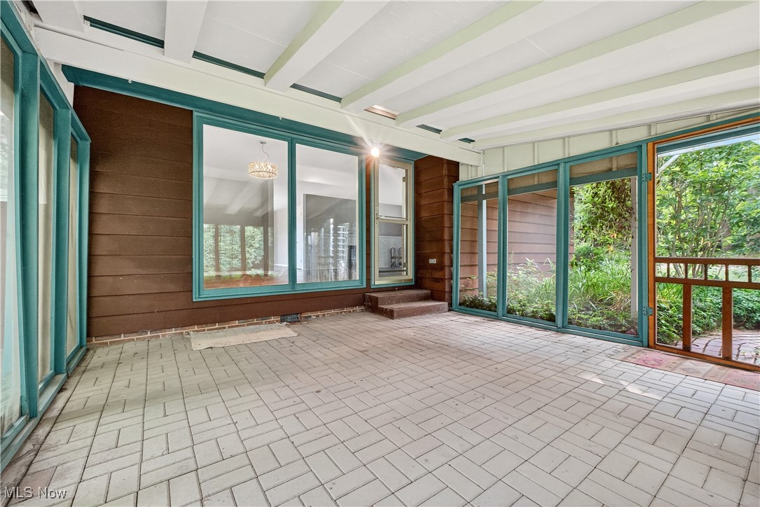 Mayfield Heights, Ohio 44124, United States, 3 Bedrooms Bedrooms, ,2 BathroomsBathrooms,Residential,Pending,181416