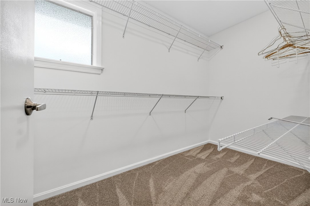 Mayfield Heights, Ohio 44124, United States, 3 Bedrooms Bedrooms, ,2 BathroomsBathrooms,Residential,Pending,181416