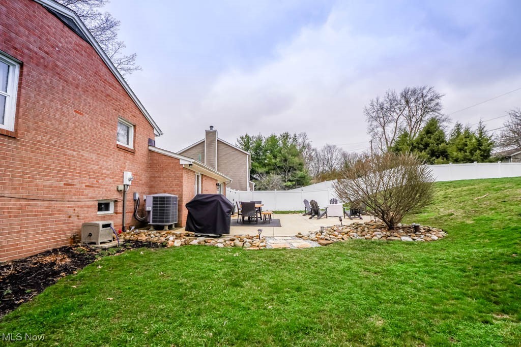 7606 Ravine Drive, North Canton, Ohio image 30