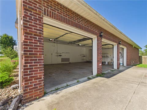 Tiny photo for 582 Homewood Road, Parkersburg, WV 26101 (MLS # 5235203)