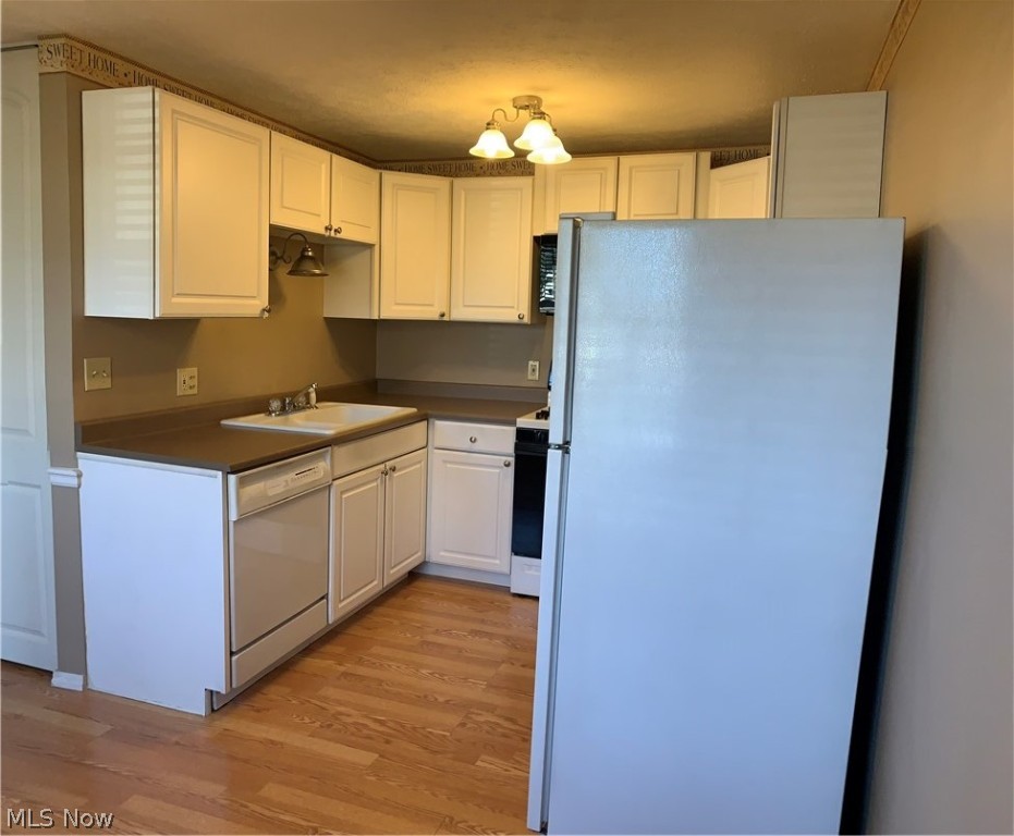 Monroe Manor Condo - Residential