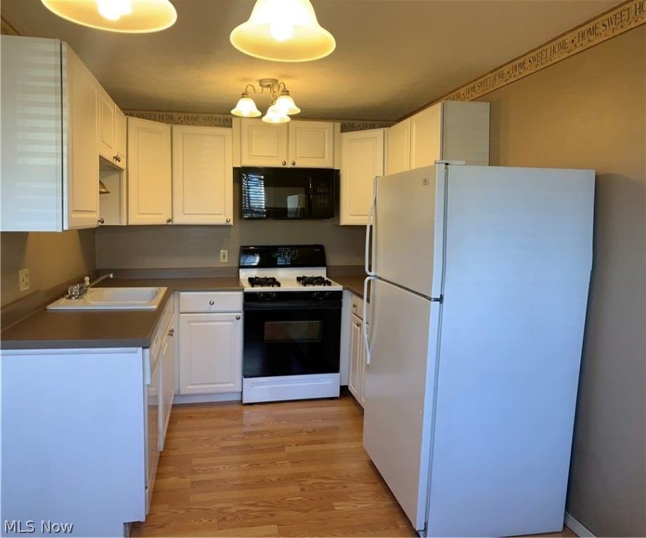 Monroe Manor Condo - Residential