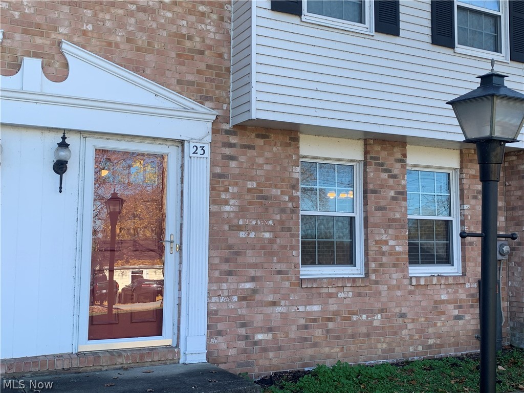 Monroe Manor Condo - Residential