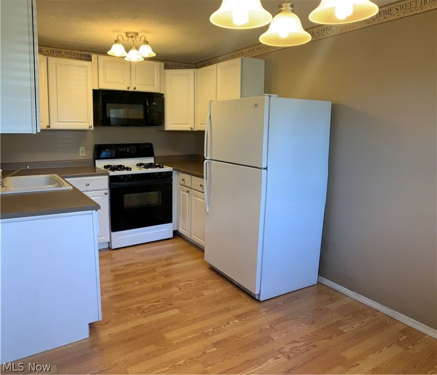 Monroe Manor Condo - Residential