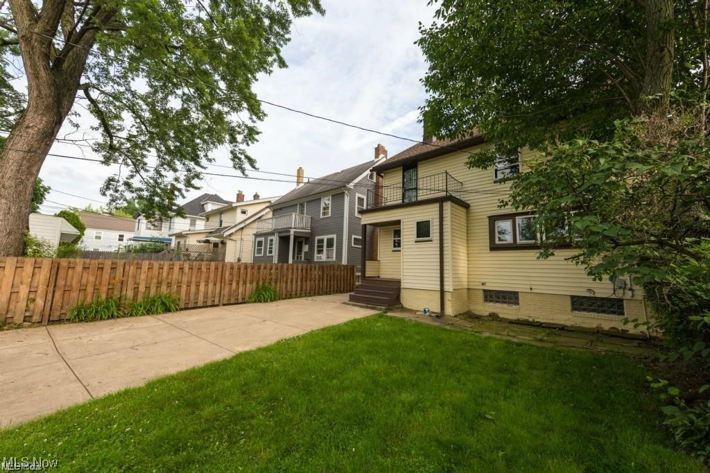 Miner Heights Land Cos - Residential Lease