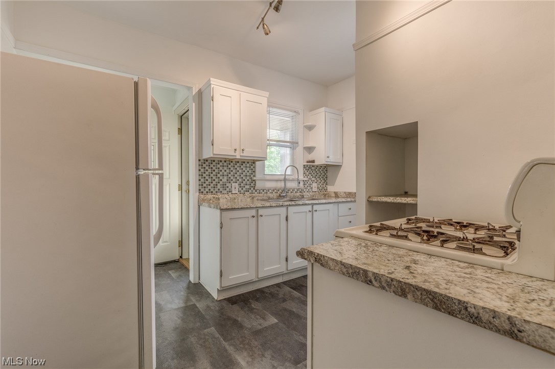 Miner Heights Land Cos - Residential Lease