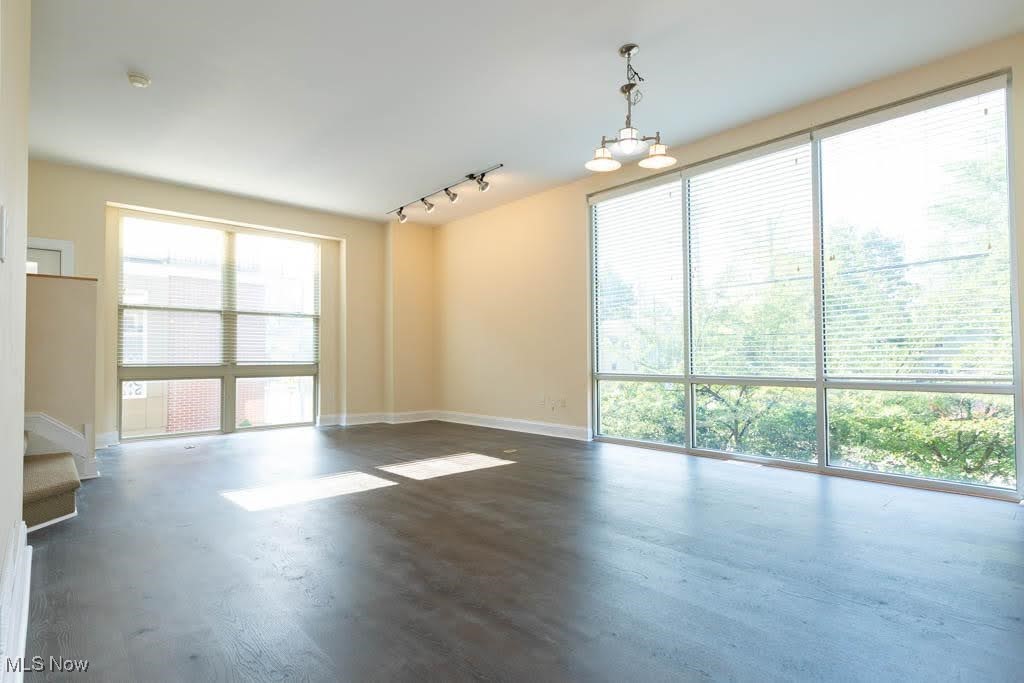 Larchmere Court Condos - Residential