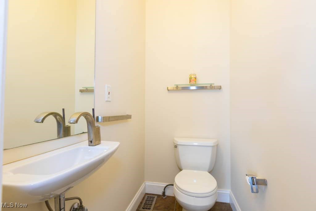 Larchmere Court Condos - Residential