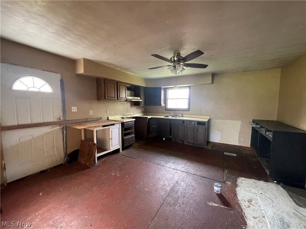 Photo of 311 State Route 164, Salineville, OH 43945 (MLS # 5207677)