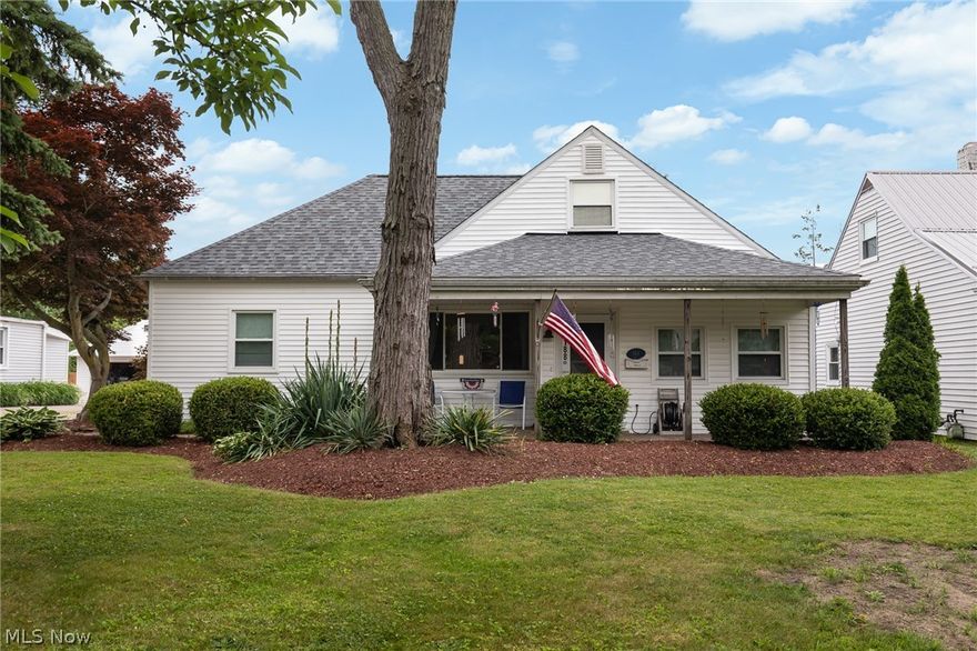 Wonderful 3 bedroom, 2 bath bungalow close to shopping and restaurants!  Second floor master suite with bath.  2 bedrooms and bath on main floor.  Living room, family room and dining room.  Appliances stay!  2 car detached garage.  Hot tub stays!  Huge deck.  A/C, furnace and roof are all 2 years old with transferable warranties.  Most of the windows have been replaced and have transferable warranties.  Move right in and enjoy!