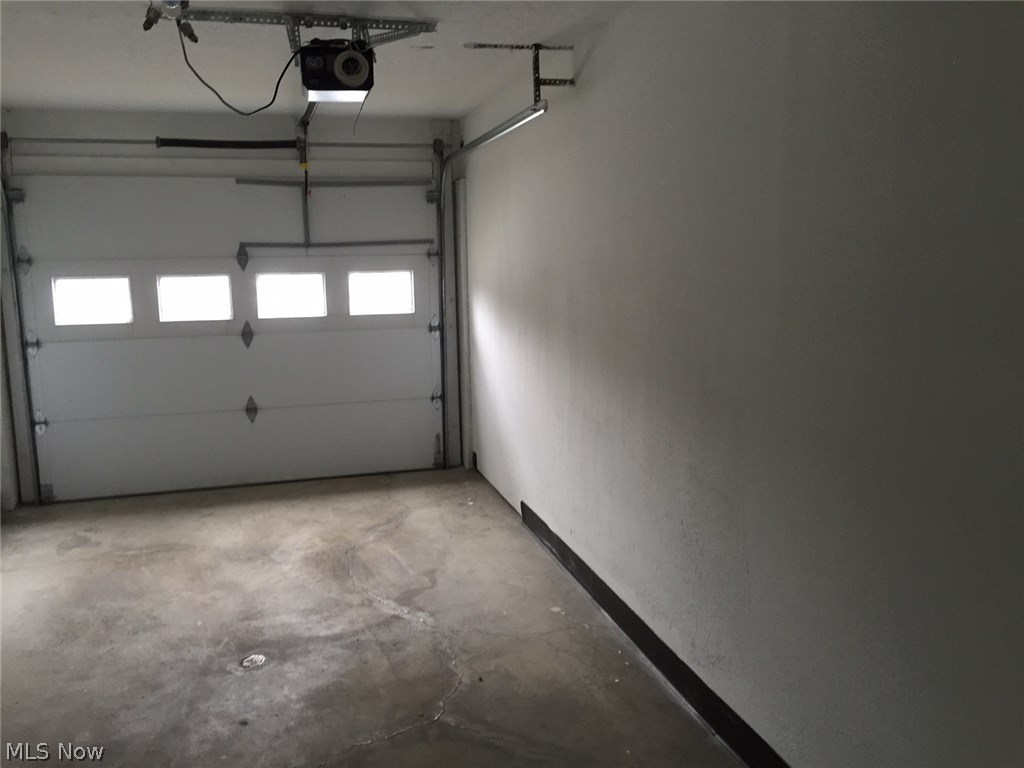 River`s Edge Condo - Residential