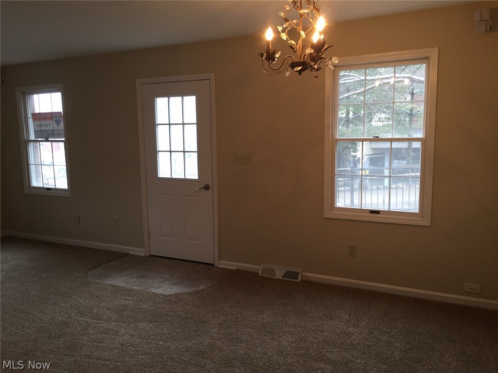 River`s Edge Condo - Residential