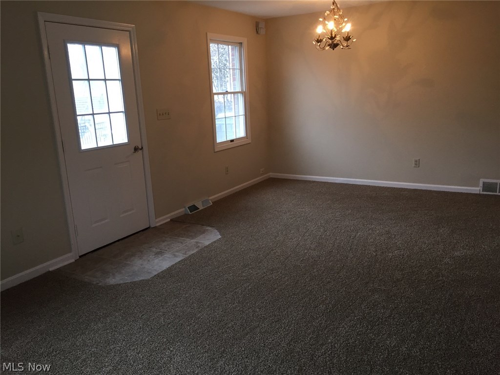 River`s Edge Condo - Residential