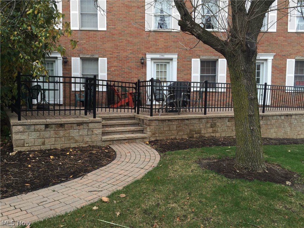 River`s Edge Condo - Residential