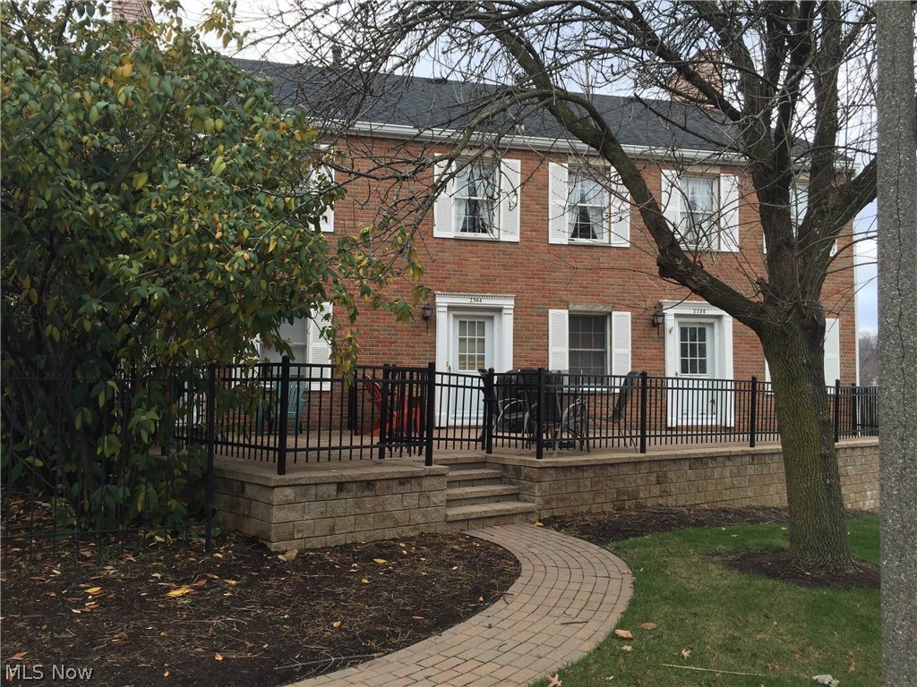 River`s Edge Condo - Residential