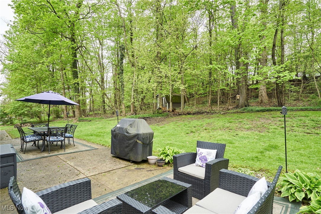 5680 Ledgebrook Lane, Solon, Ohio image 4
