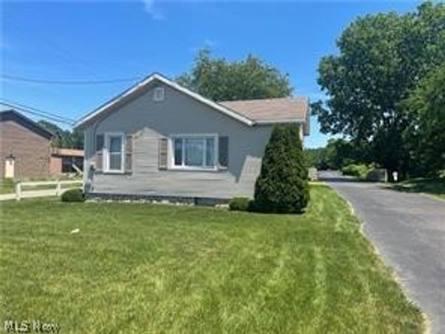 A wonderful single family ranch home, with the luxuries of having the grass cut and the snow plowed.  An open and large kitchen is updated.  There is a full basement.