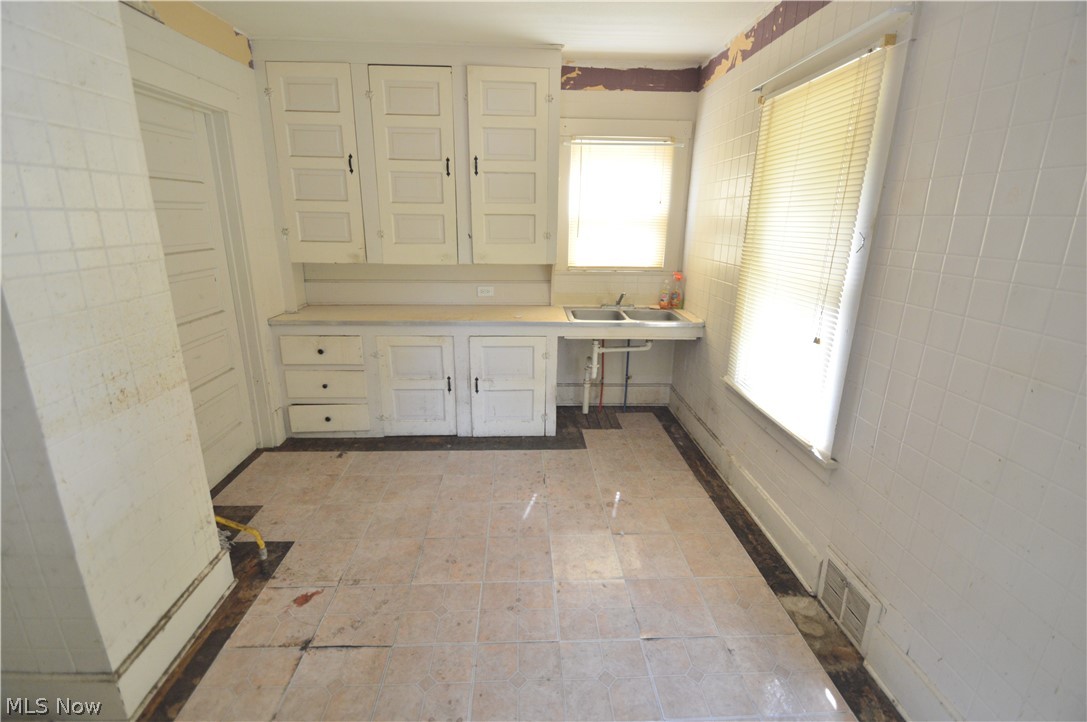 City/Youngstown - Residential