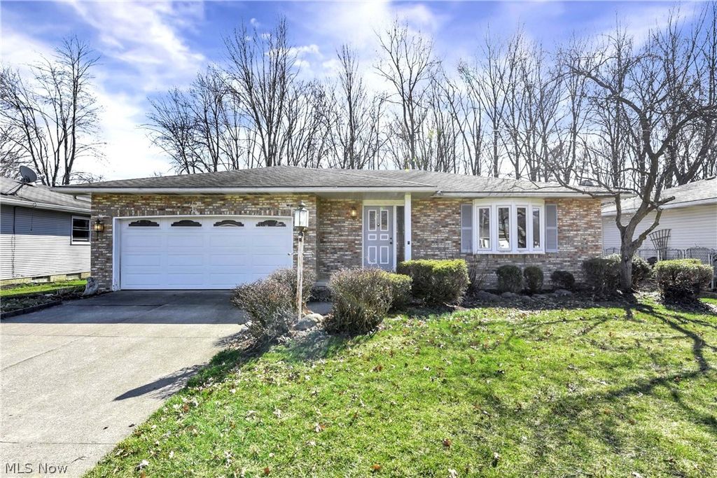 Photo of 25051 Tara Lynn Drive, North Olmsted, OH 44070 (MLS # 5188274)