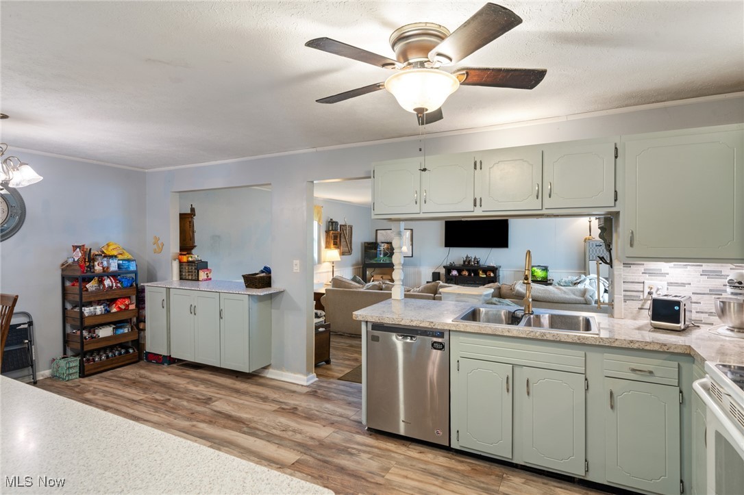 148 Duff Drive, Avon Lake, Ohio image 29