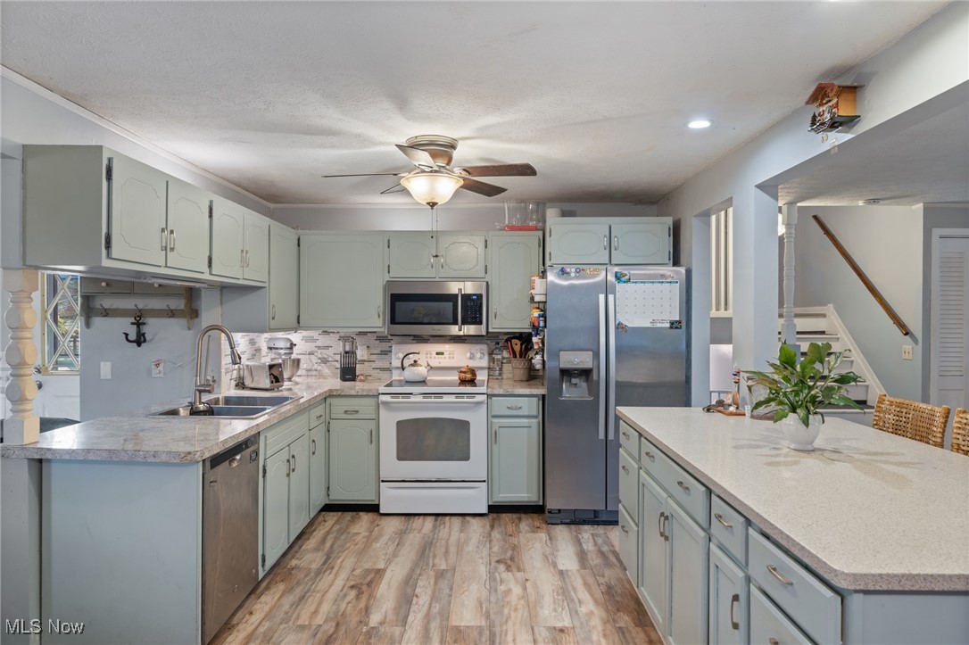 148 Duff Drive, Avon Lake, Ohio image 27