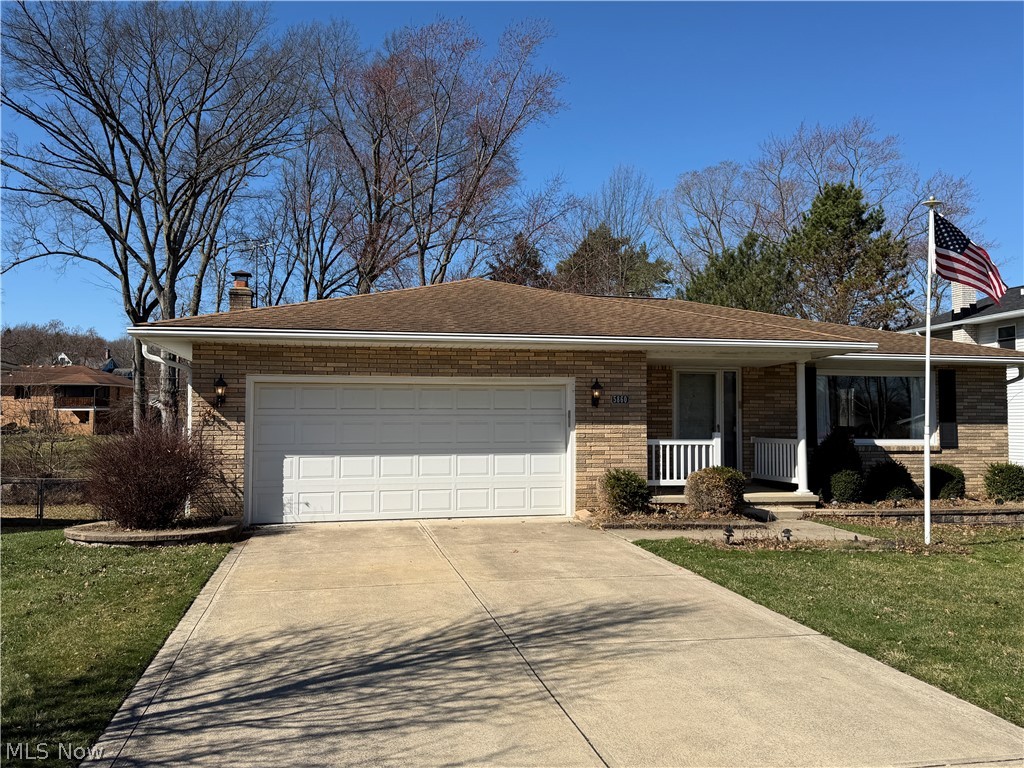 5860 N Crossview Road