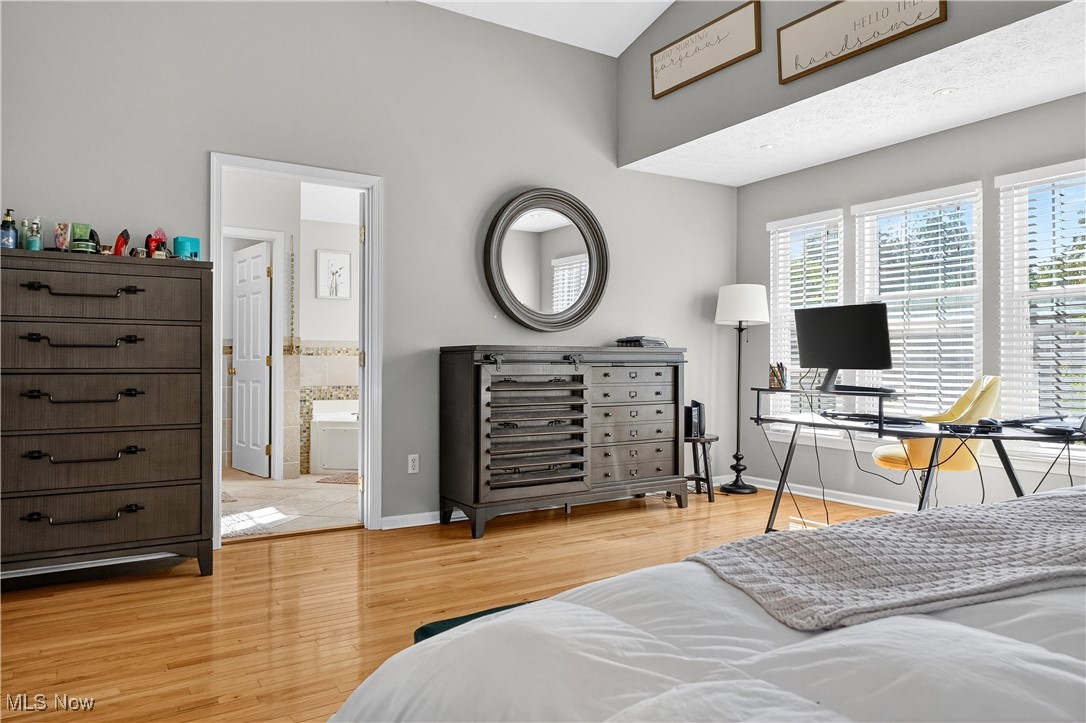 Twinsburg, Ohio 44087, United States, 4 Bedrooms Bedrooms, ,4 BathroomsBathrooms,Residential,Active,220425