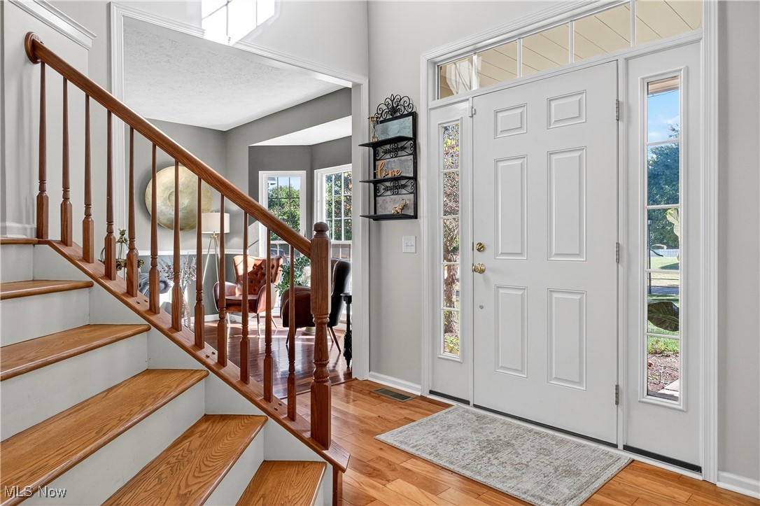 Twinsburg, Ohio 44087, United States, 4 Bedrooms Bedrooms, ,4 BathroomsBathrooms,Residential,Active,220425