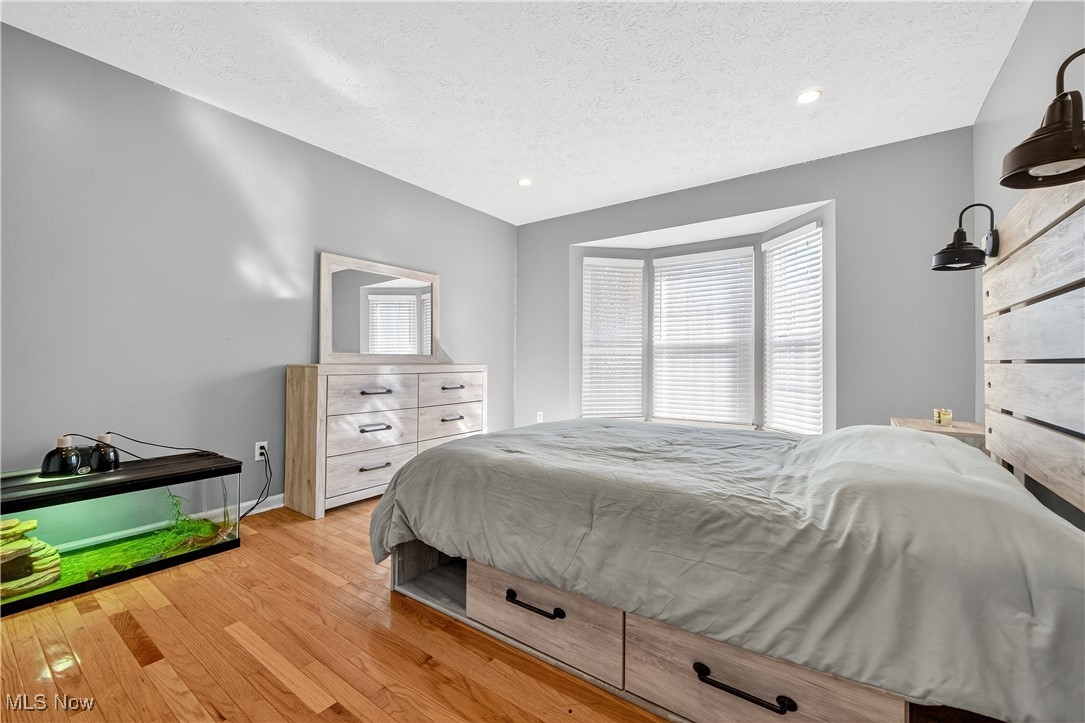 Twinsburg, Ohio 44087, United States, 4 Bedrooms Bedrooms, ,4 BathroomsBathrooms,Residential,Active,220425