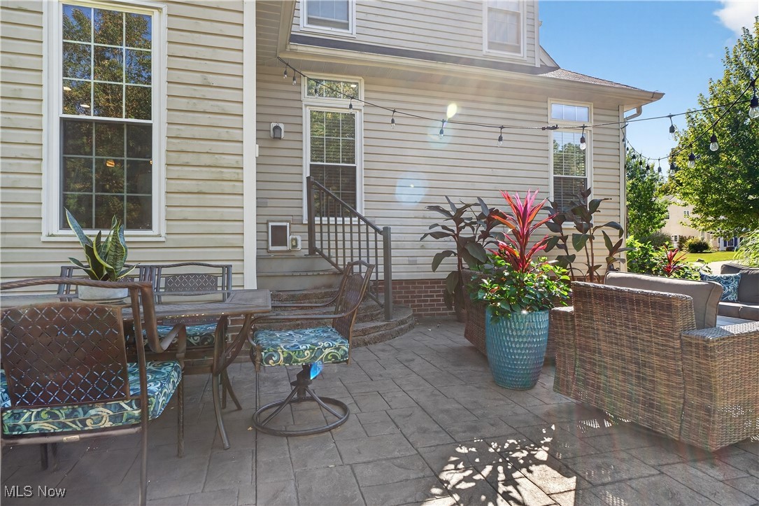 Twinsburg, Ohio 44087, United States, 4 Bedrooms Bedrooms, ,4 BathroomsBathrooms,Residential,Active,220425