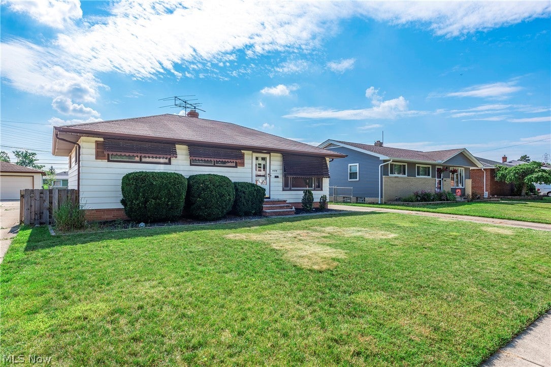 4579 Memphis Villas S
