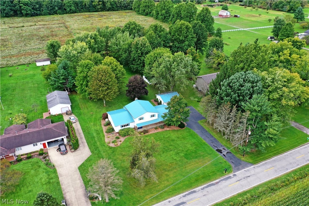 1278 Bristol Champion Townline Road NE