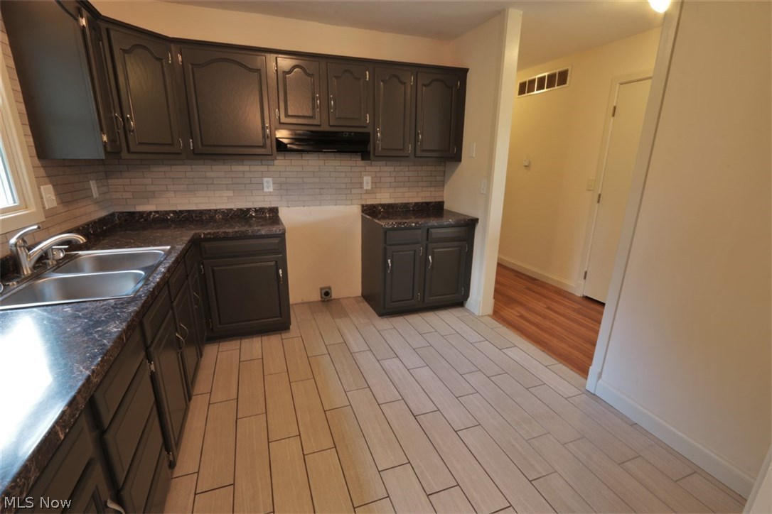 Whisperingwinds - Residential