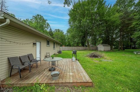 Tiny photo for 40 Woodleigh Court, Austintown, OH 44511 (MLS # 5178964)