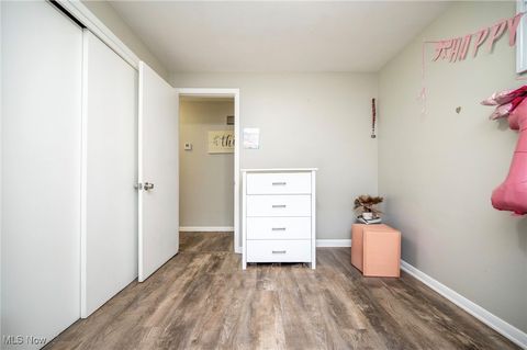 Tiny photo for 40 Woodleigh Court, Austintown, OH 44511 (MLS # 5178964)