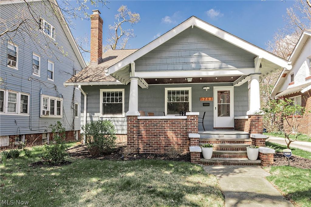 Photo of 3263 Euclid Heights Boulevard, Cleveland Heights, OH 44118 (MLS # 5196683)