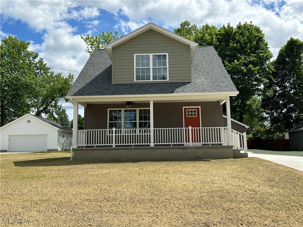 This newly constructed 1,509 square foot, three-bedroom, two and one-half bathroom home is located just a block away from beautiful Mill Creek Park. The home features a sprawling front porch, spacious open concept living, dining, and kitchen area, first-floor laundry, second-floor master suite, and a detached two-car garage. The full basement is both waterproofed and insulated. Refrigerator, range, microwave range hood, dishwasher, washer, and dryer are included with purchase.
This home has a 15-year 100% property tax abatement on all improvements and is eligible for the City of Youngstown's $10,000 down payment assistance program.
Purchase of this home is limited to income-eligible buyers who commit to owning and occupying the home.