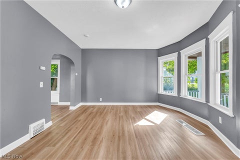 Tiny photo for 3514 Leopold Avenue, Cleveland, OH 44109 (MLS # 5255513)