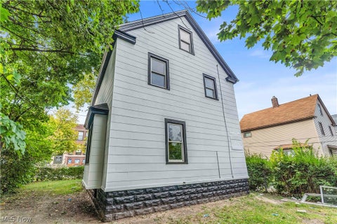 Tiny photo for 3514 Leopold Avenue, Cleveland, OH 44109 (MLS # 5255513)