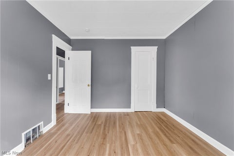 Tiny photo for 3514 Leopold Avenue, Cleveland, OH 44109 (MLS # 5255513)